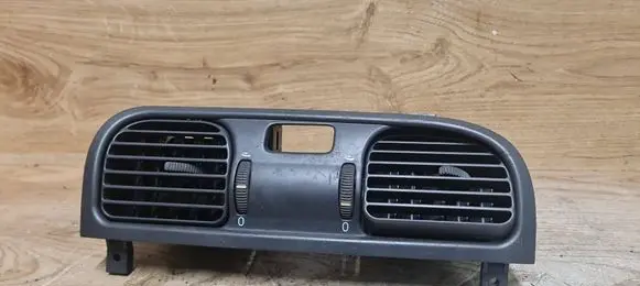 Volvo S40, V40 Dash center air vent grill 30644004