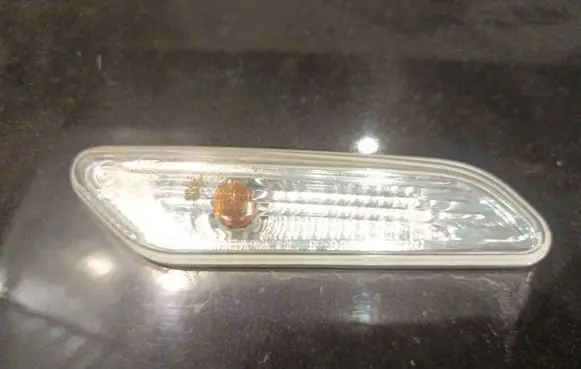KIA Sorento Front fender indicator light 