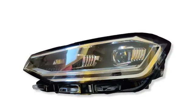 Volkswagen Golf Sportsvan Headlight/headlamp 517941035A