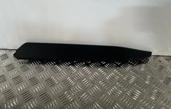 Lexus UX Other center console (tunnel) element 5883476060