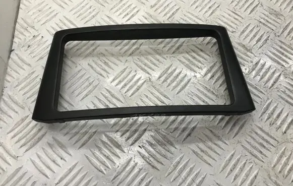 Toyota Avensis T250 Radio/GPS head unit trim 5540505160