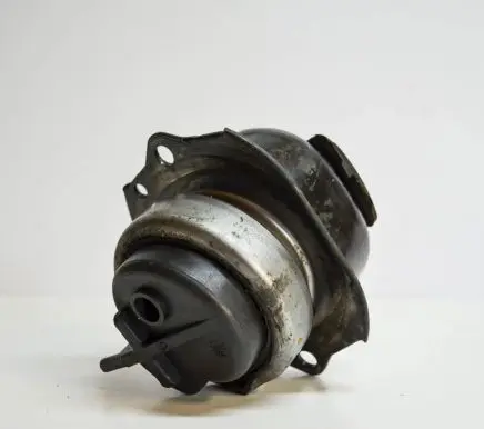 BMW X5 E70 Engine mount bracket 6787103