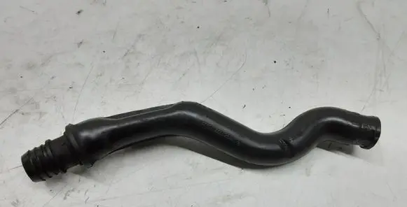 Audi 80 90 S2 B4 Breather hose/pipe 028103493Q
