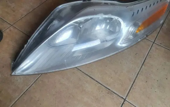 Ford Mondeo MK IV Headlight/headlamp dust cover DcRDCR375 0374d 11365RL
