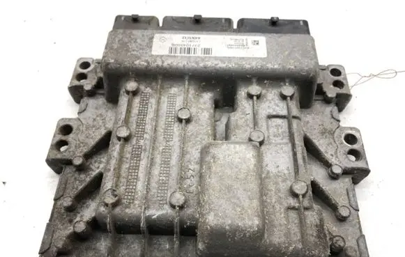 Renault Master III Engine control unit/module ECU 237104550S