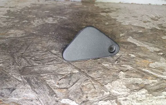 Volvo V70 Radiator mount bracket 30723366