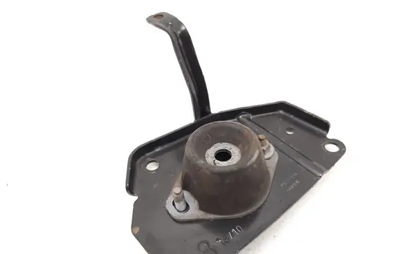 Peugeot Partner Gearbox mount 9682731780