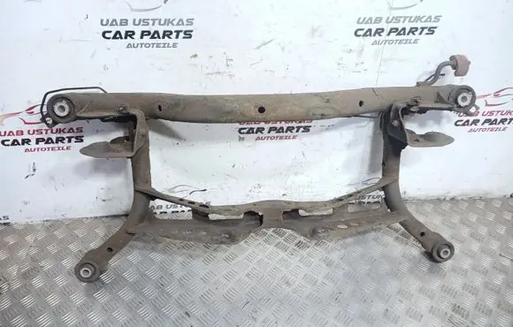 Volkswagen PASSAT B7 Rear subframe 