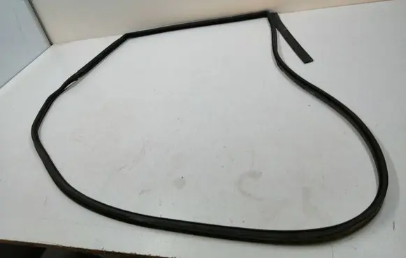 Nissan Pulsar Rubber seal rear door 828313ZL0A