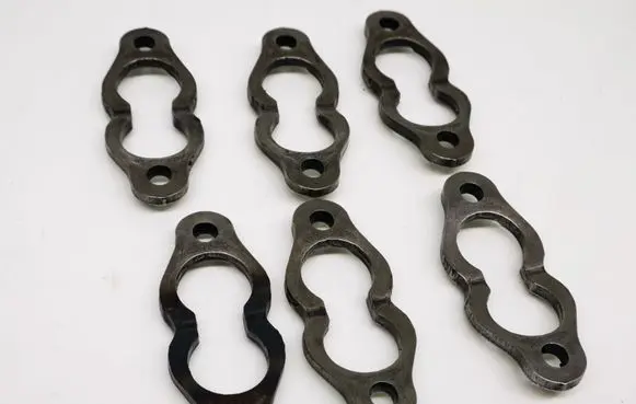 Audi A4 S4 B7 8E 8H Fuel Injector clamp holder