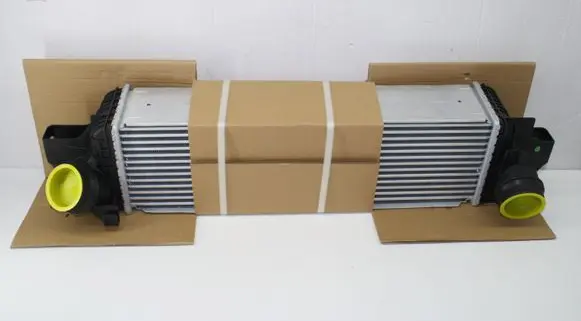 BMW X2 F39 Intercooler radiator 17518645760 8645760