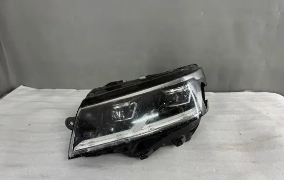 Volkswagen Multivan T6 Headlight/headlamp 7L1941035E 150524