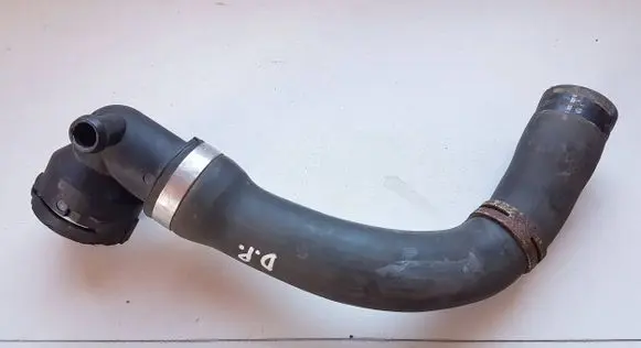 Mercedes-Benz V Class W447 Engine coolant pipe/hose A4475010982