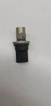 Volkswagen Tiguan Air conditioning (A/C) pressure sensor 214H1002