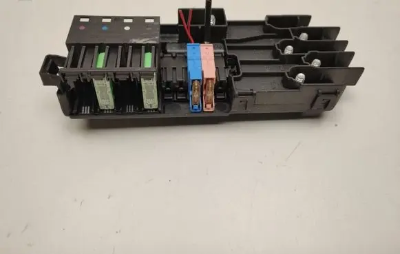 Mercedes-Benz E W211 Fuse module A2115452301