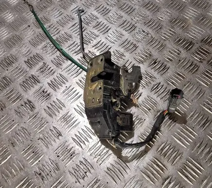 KIA Sorento Front door lock