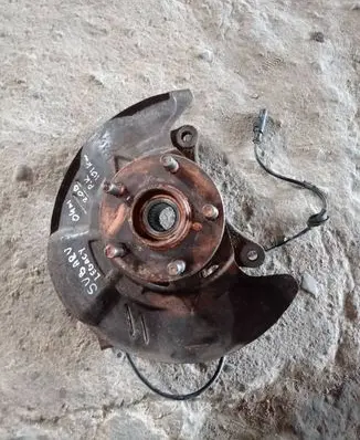 Subaru Legacy Front wheel hub