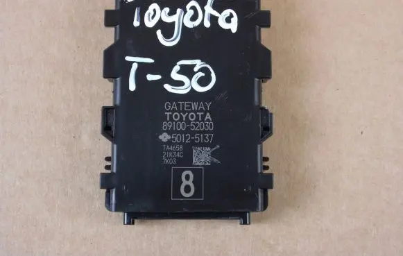 Toyota Yaris Other control units/modules 89100-52030
