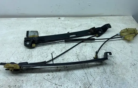 Seat Leon (1P) Front door electric window regulator 