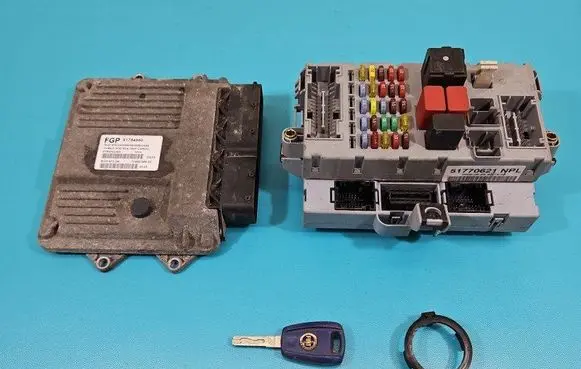 Fiat Doblo Engine control unit/module ECU 51784560 IMPRK1454875