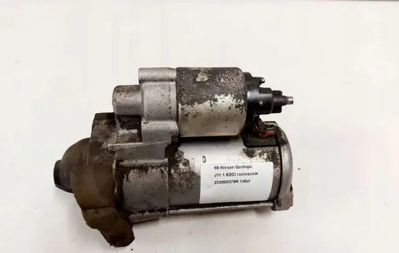 Nissan Qashqai Starter motor 233000379R