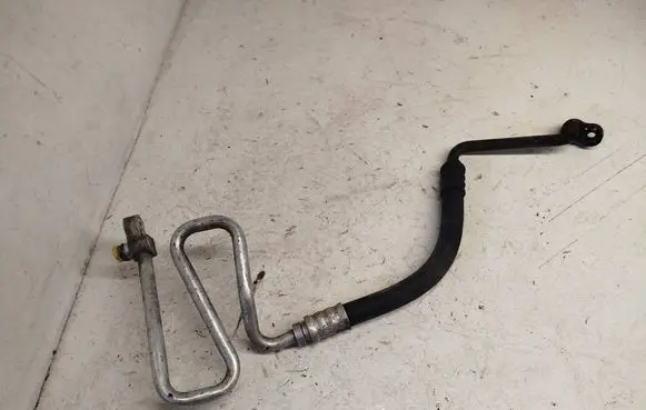 BMW 5 E39 Air conditioning (A/C) pipe/hose 