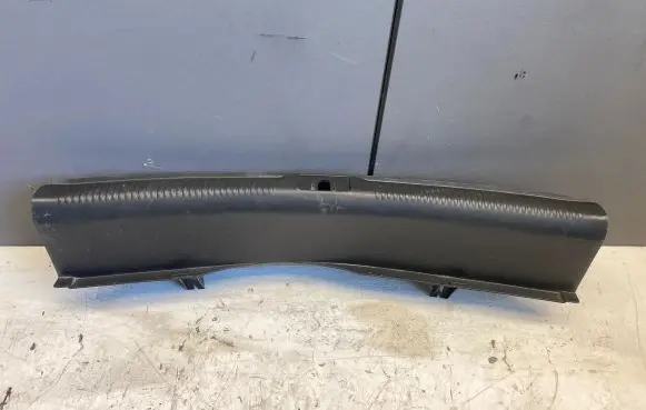 Audi A5 8T 8F Trunk/boot sill cover protection 8T0863471