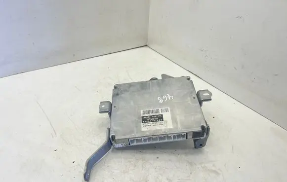 Toyota Prius (NHW20) Engine control unit/module 8966147080