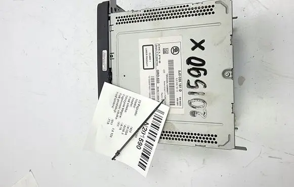 Skoda Fabia Mk2 (5J) Radio/GPS head unit trim 5J0035161D