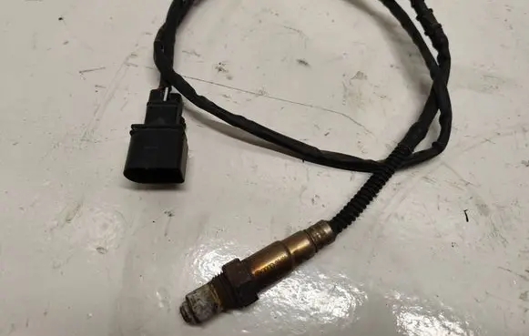 Audi A4 S4 B6 8E 8H Lambda probe sensor 06B906265