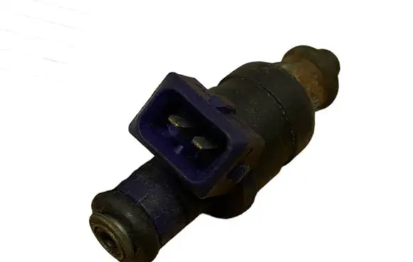 Audi A4 S4 B5 8D Fuel injector 078133551L