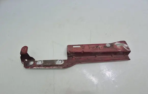 Citroen C4 I Fender mounting bracket 5639813