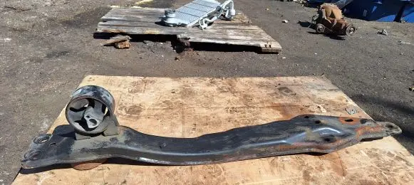 Chrysler Sebring (JS) Front subframe 04766422AA 04766422