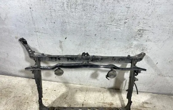 Toyota RAV 4 (XA30) Radiator support slam panel