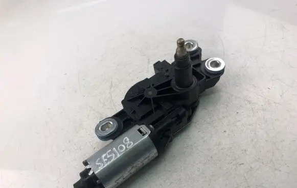 Volvo V70 Wiper motor 30663891