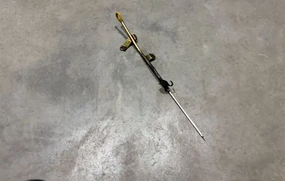 Toyota Yaris Verso Oil level dip stick 