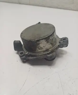 Ford Kuga II Vacuum pump 9674192280