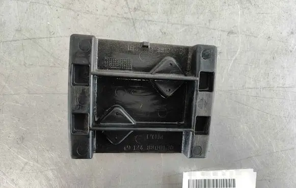 Mercedes-Benz E W124 Rear bumper mounting bracket A1248800130
