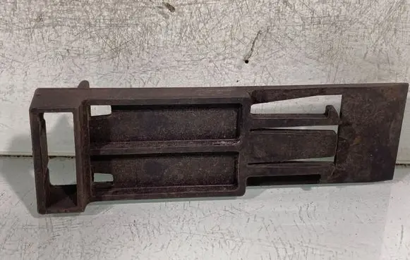 BMW 5 E60 E61 Radiator mount bracket 778832403