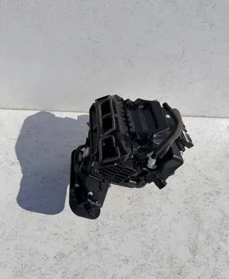 Nissan Qashqai Interior heater climate box assembly 272104EA8B