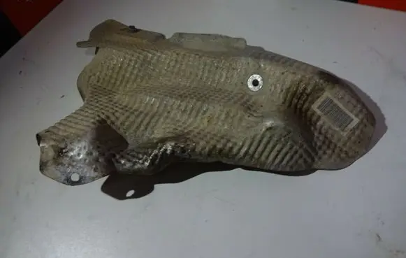 Audi A5 8T 8F Heat shield in engine bay 8T0399299E