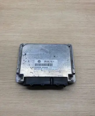 Volkswagen PASSAT B5 Engine control unit/module 3B0907557C 5WP433202