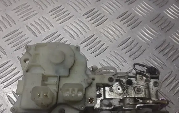 Honda Civic Front door lock