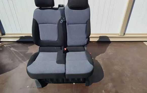 Opel Vivaro Front double seat 