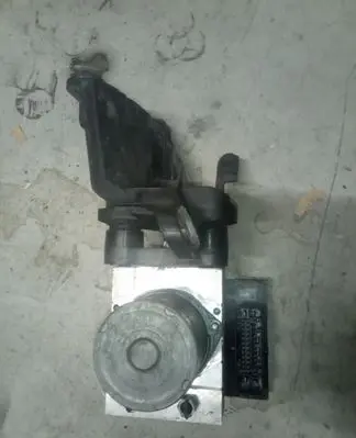 Mercedes-Benz E AMG W212 ABS Pump A2125315513
