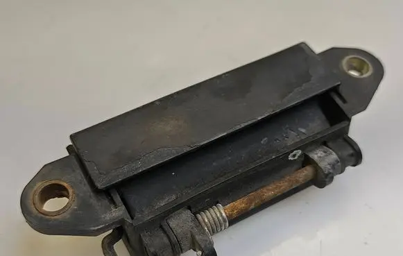 Audi 80 90 B3 Front door exterior handle 89383920