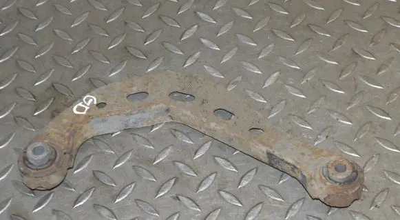 Rear upper control arm/wishbone