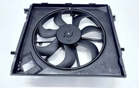 Renault Kangoo III Radiator cooling fan shroud 214811343R