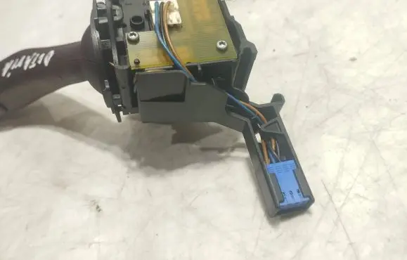 Skoda Octavia Mk2 (1Z) Wiper control stalk 1k0953519j
