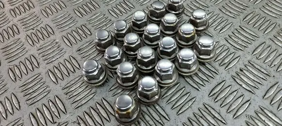 Toyota C-HR I Nuts/bolts
